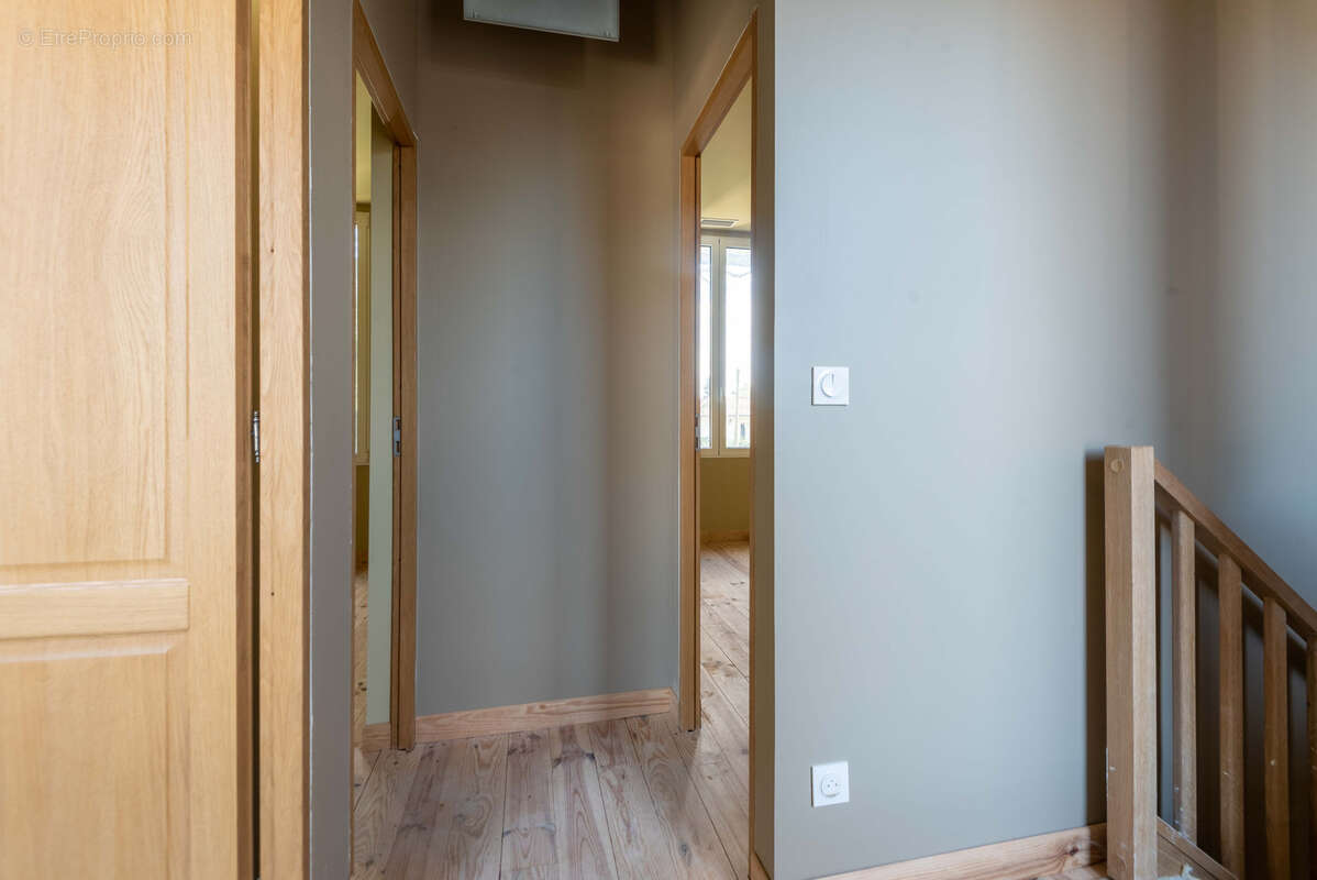 Maison à CAMBLANES-ET-MEYNAC