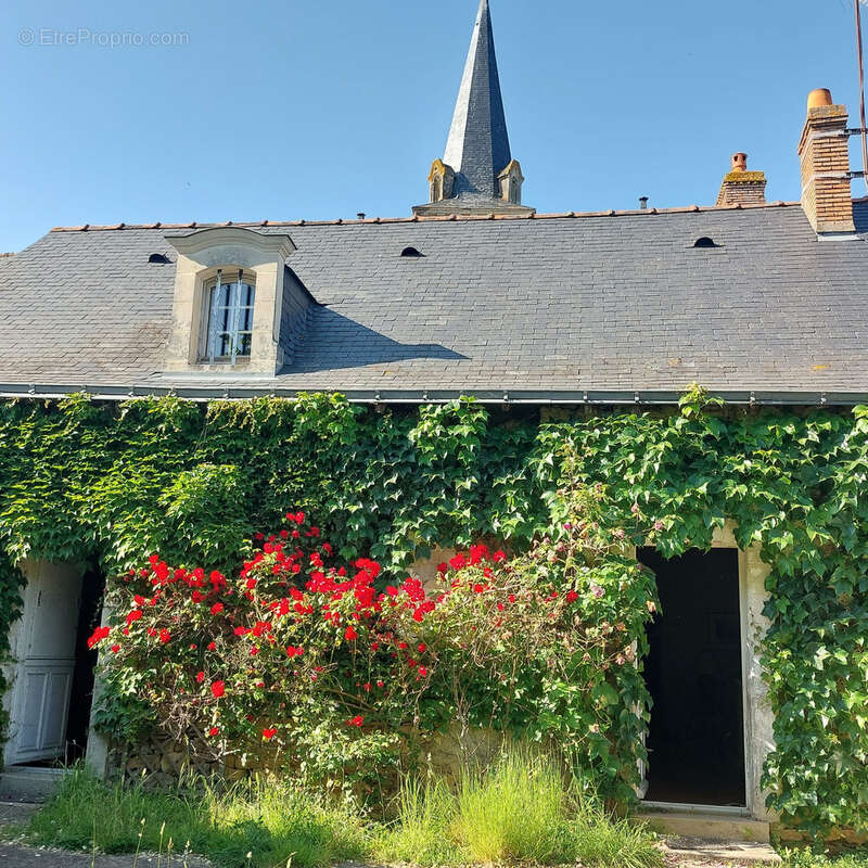 Maison à SOULAIRE-ET-BOURG