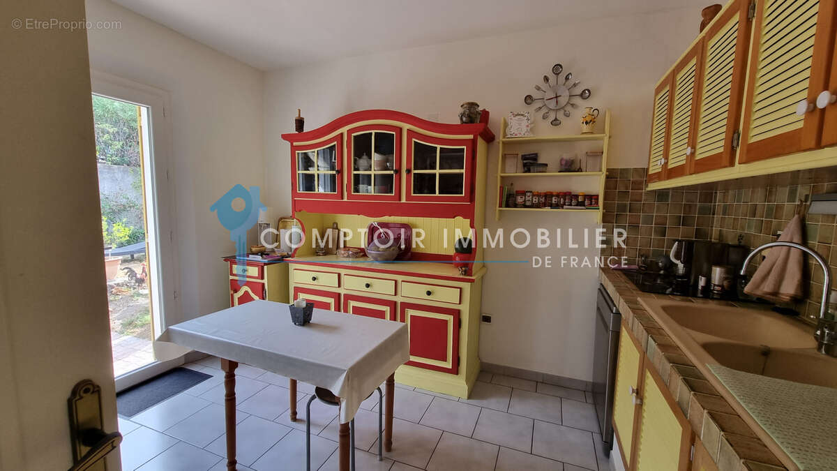 A VENDRE (VAR - 83) - Villa à vendre avec 3 chambres proche du village - photo 9