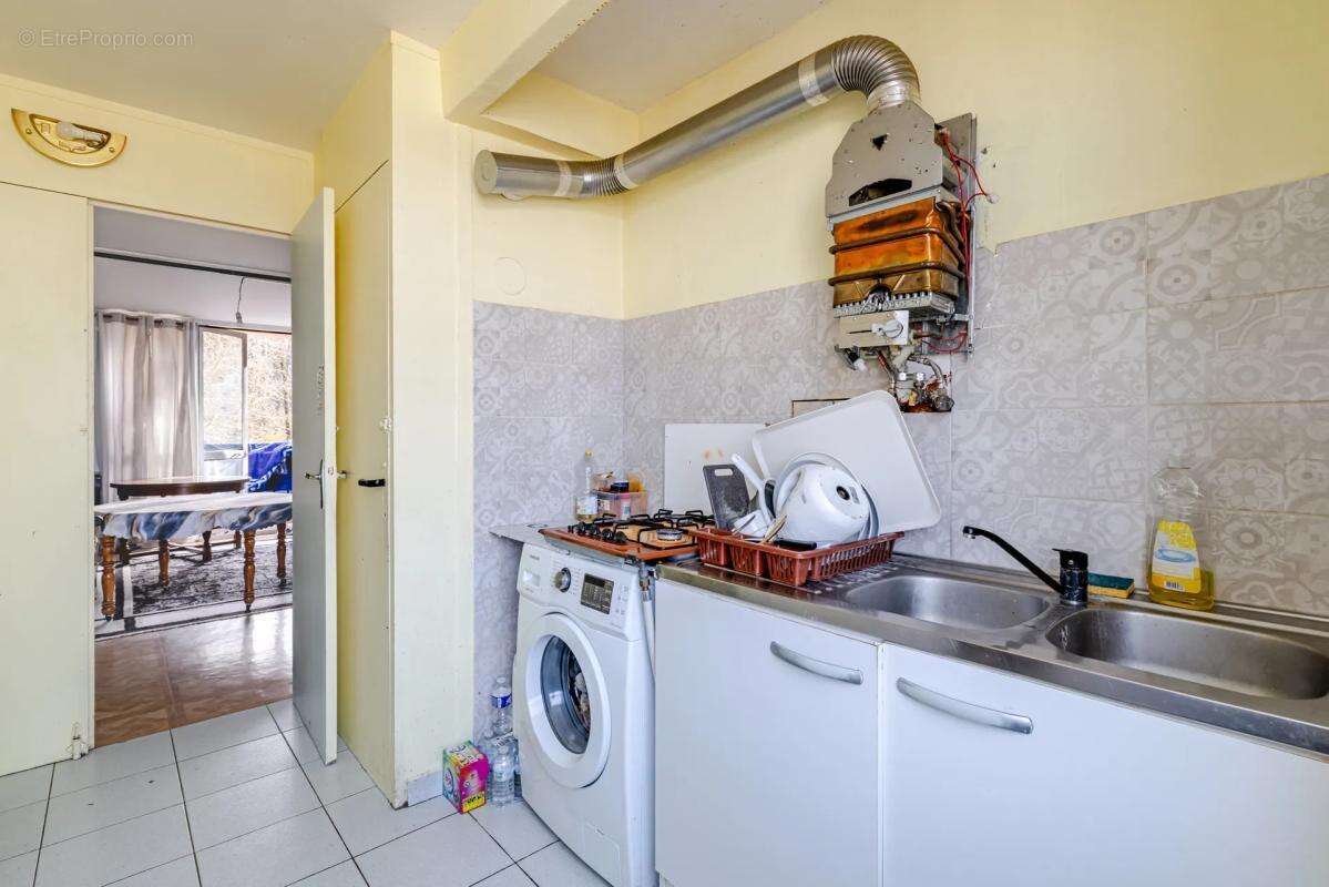 Appartement à CLICHY-SOUS-BOIS