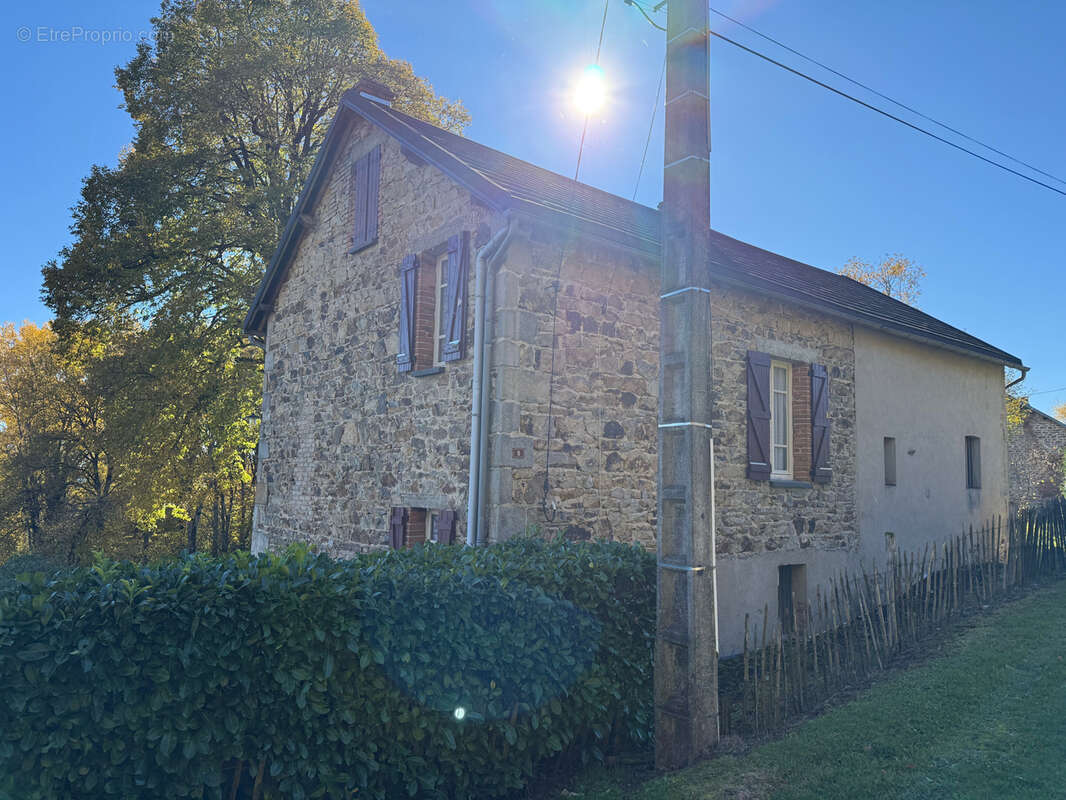 Maison à GOUTTIERES