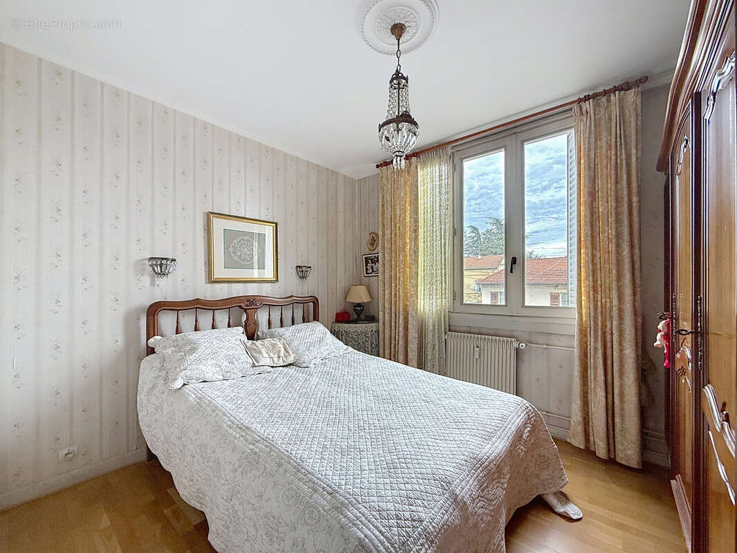 Appartement à OULLINS