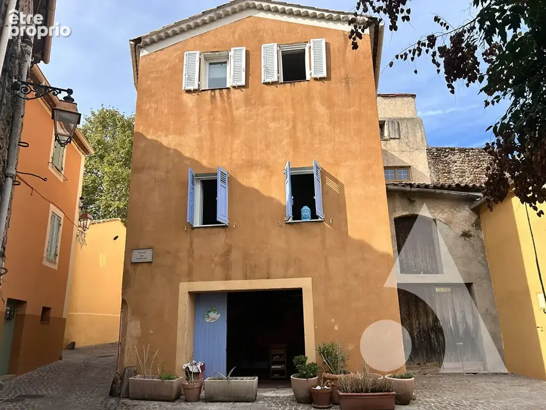 Appartement à FREJUS