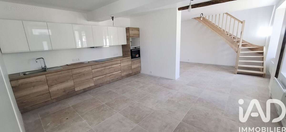 Maison 136 m² à Dixmont  - photo 3