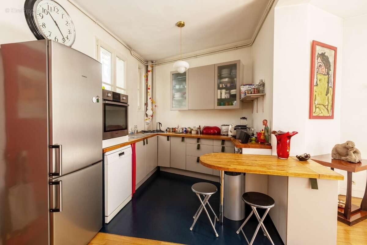 Appartement à vendre 6 pièces PARIS 18EME ARRONDISSEMENT (75) - photo 8