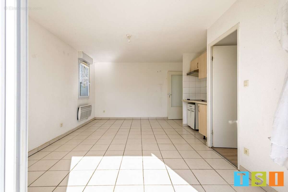 Appartement à CAZERES