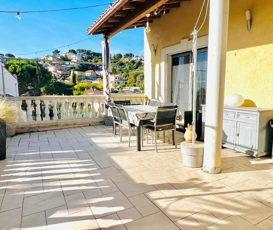 Photo 2 - Maison à MARSEILLE-15E