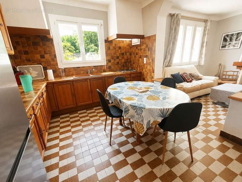 Maison 161m2 avec jardin à SARRANCOLIN (65) - photo 10