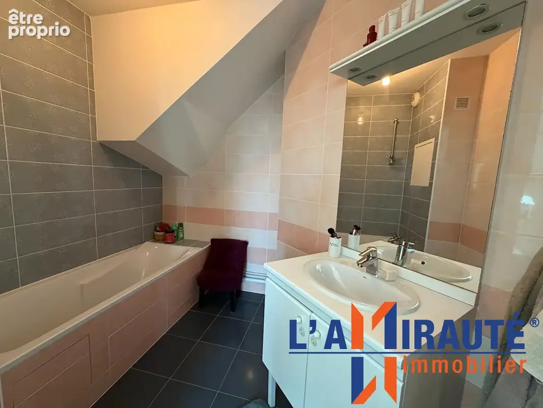 Appartement avec terrasse Rooftop  vue à 360° 5 pièce(s) 93 m2 - photo 8