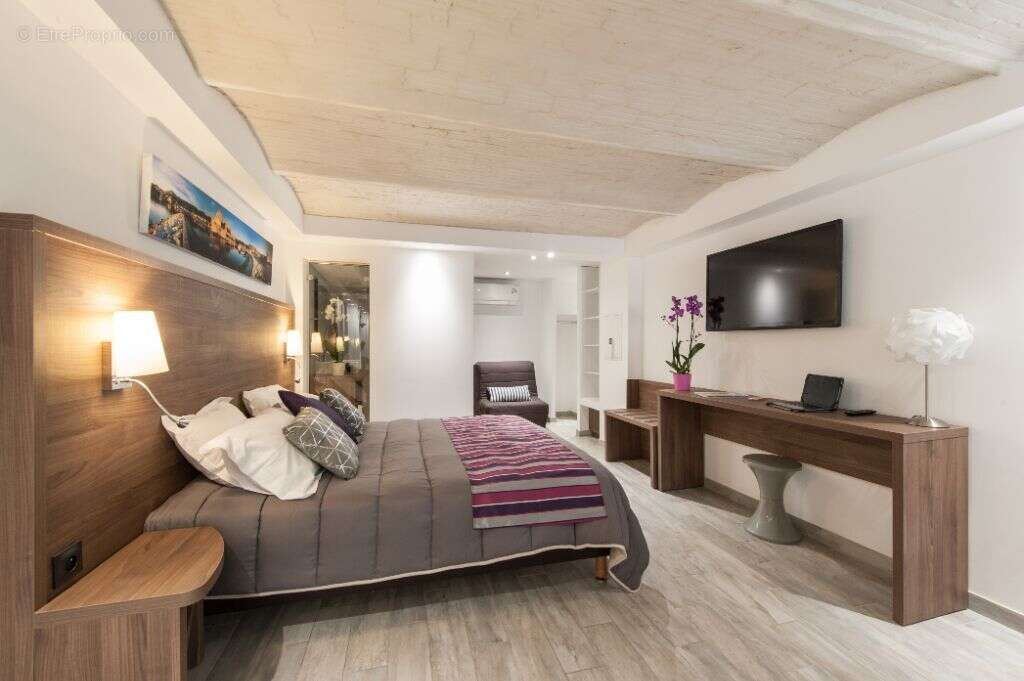 Appartement à SAINT-CYR-SUR-MER