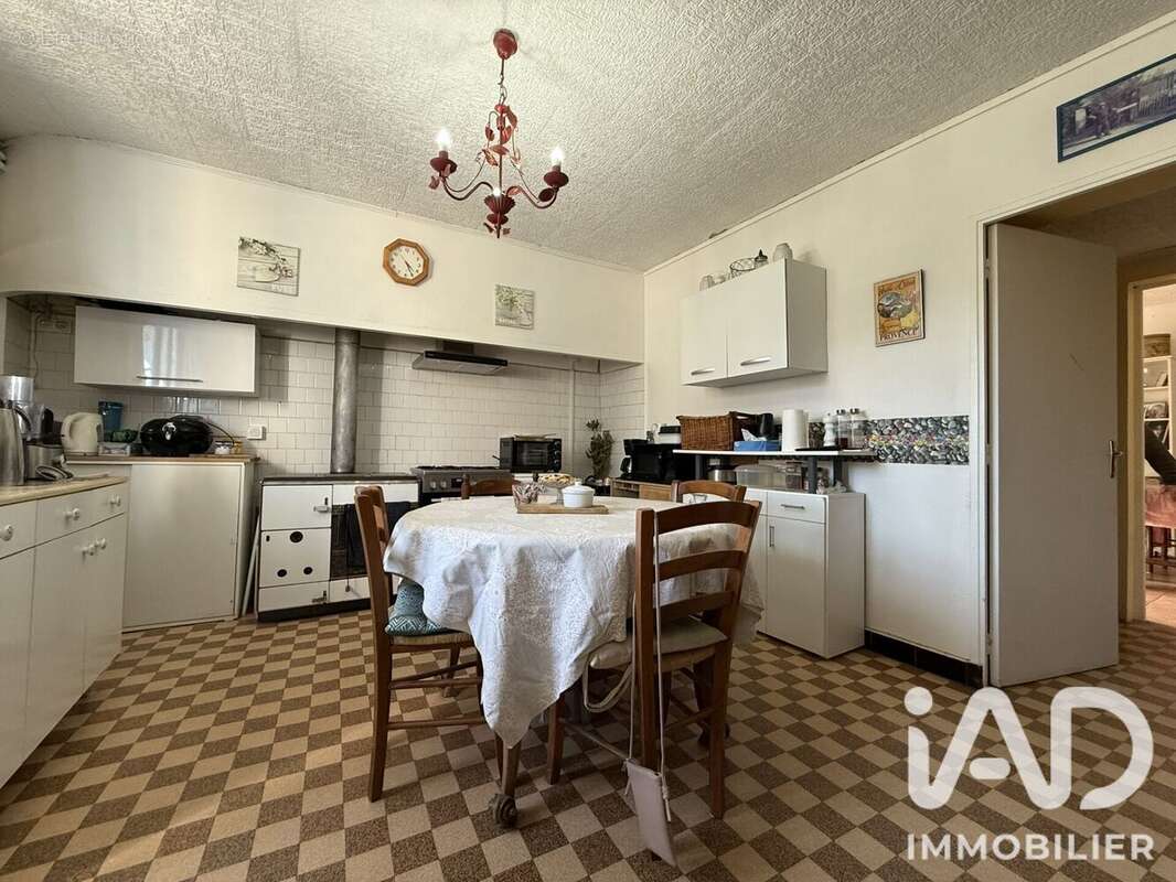 Maison 167 m² à Mirabel-Aux-Baronnies  - photo 8