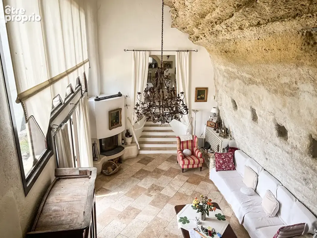 Maison troglodyte avec piscine bénéficiant d'une superbe vue  sur le Luberon - photo 11