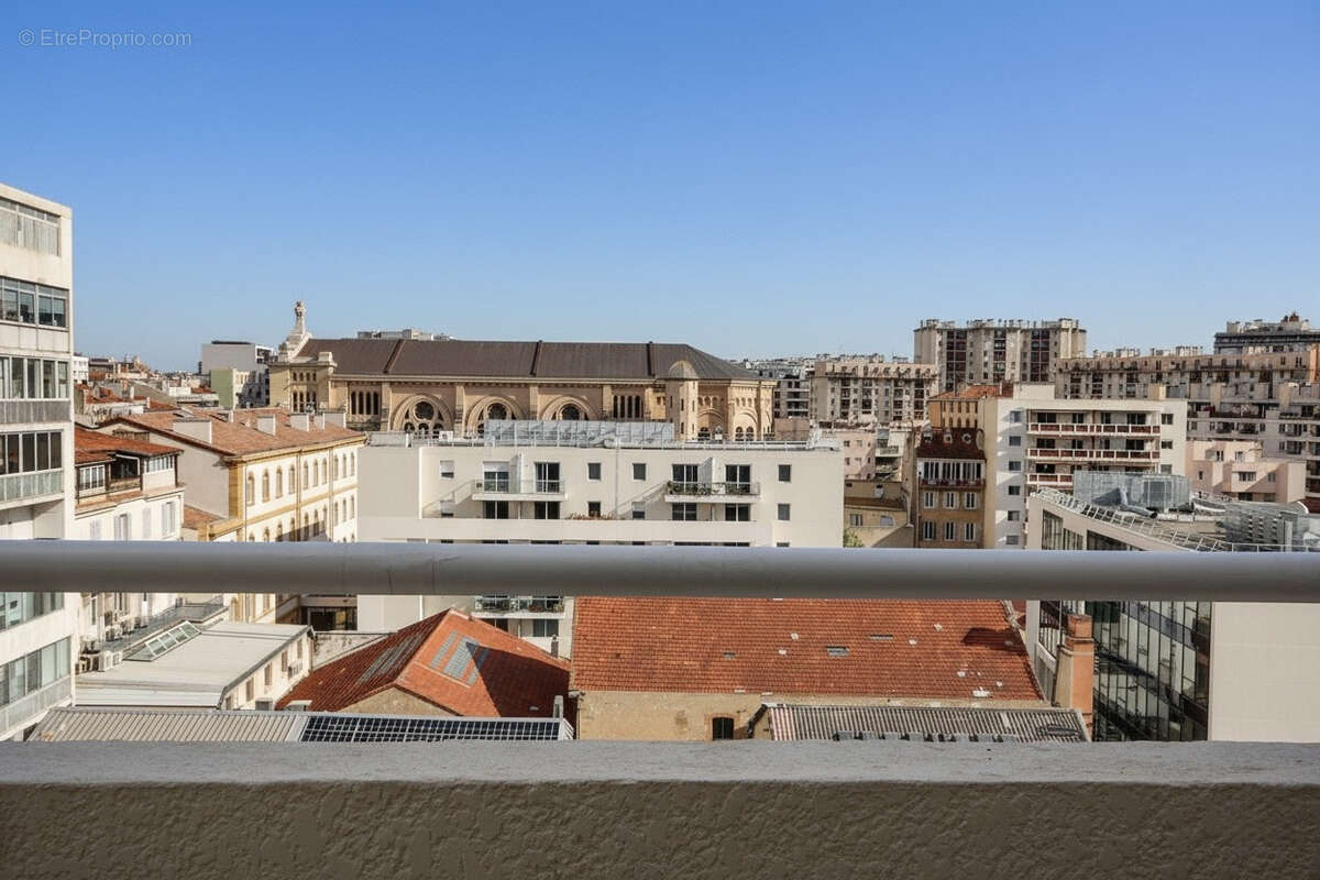 Appartement à MARSEILLE-8E