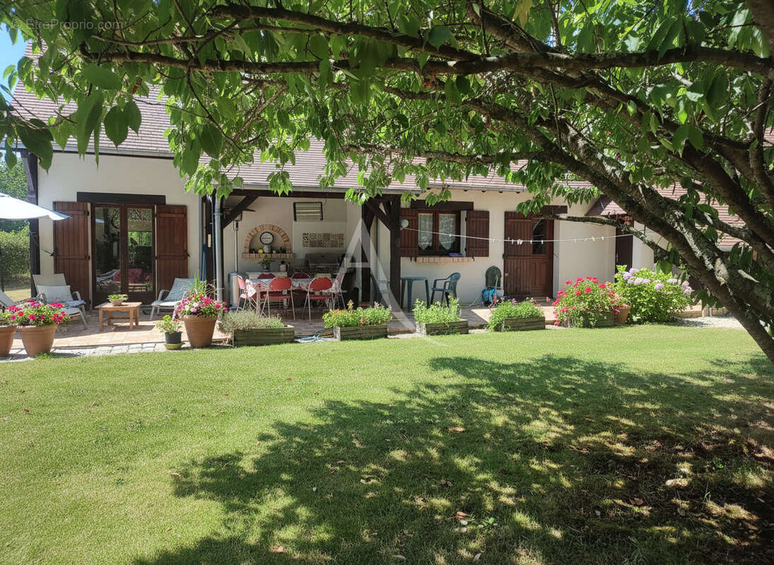 Maison à LAMOTTE-BEUVRON