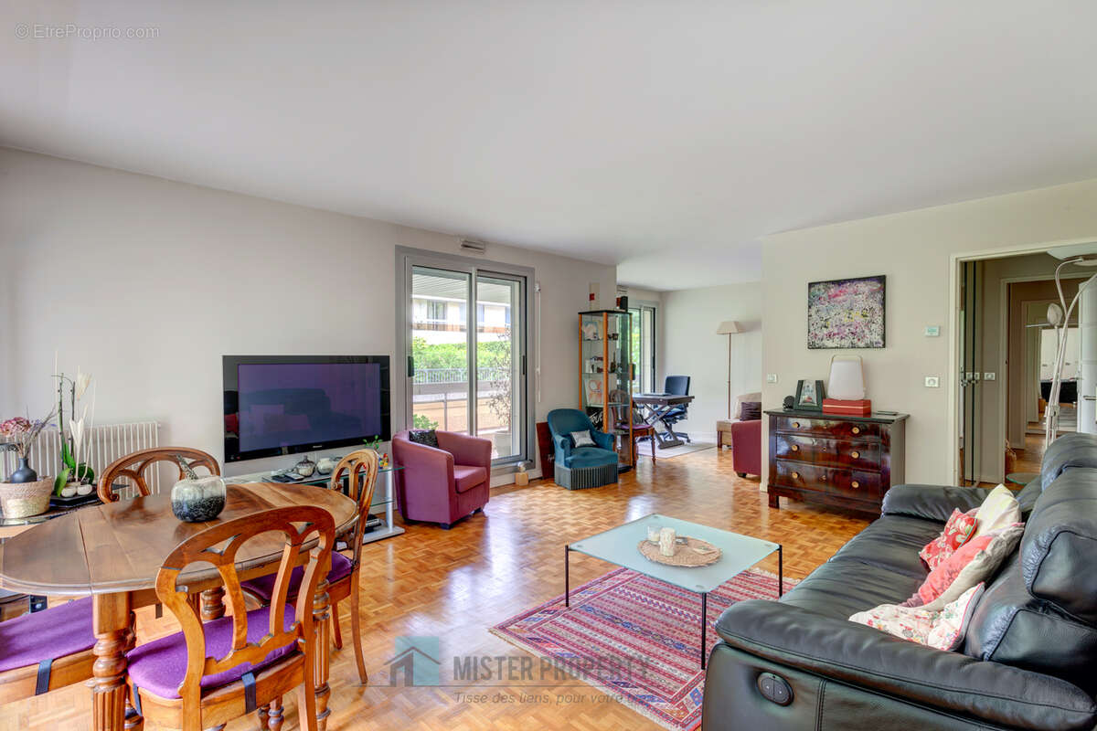 Appartement à BOUGIVAL