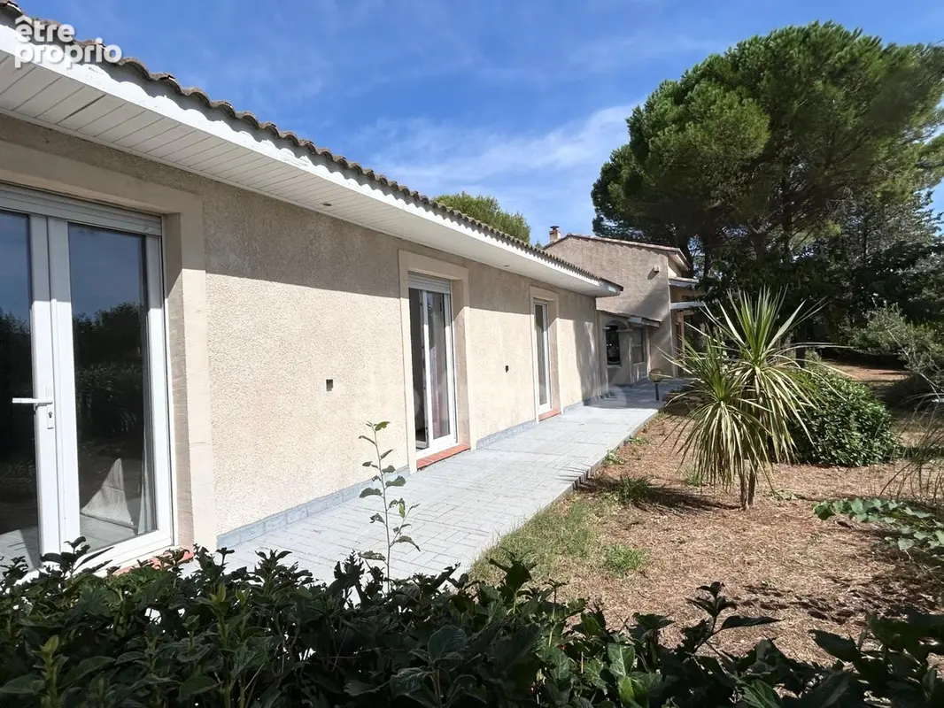 Maison de plain-pied 5 pièces de 204 m² avec piscine sur plus de 2 000 m² de terrain COURNONTERRAL (34) - photo 2