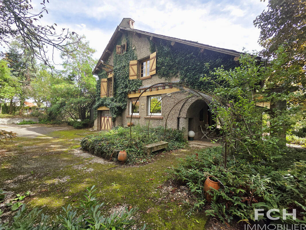 Villa de caractère avec vue - photo 1