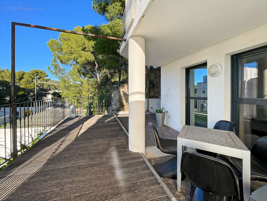 Appartement à CARRY-LE-ROUET