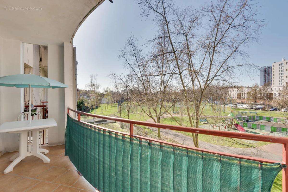 Appartement à LA COURNEUVE