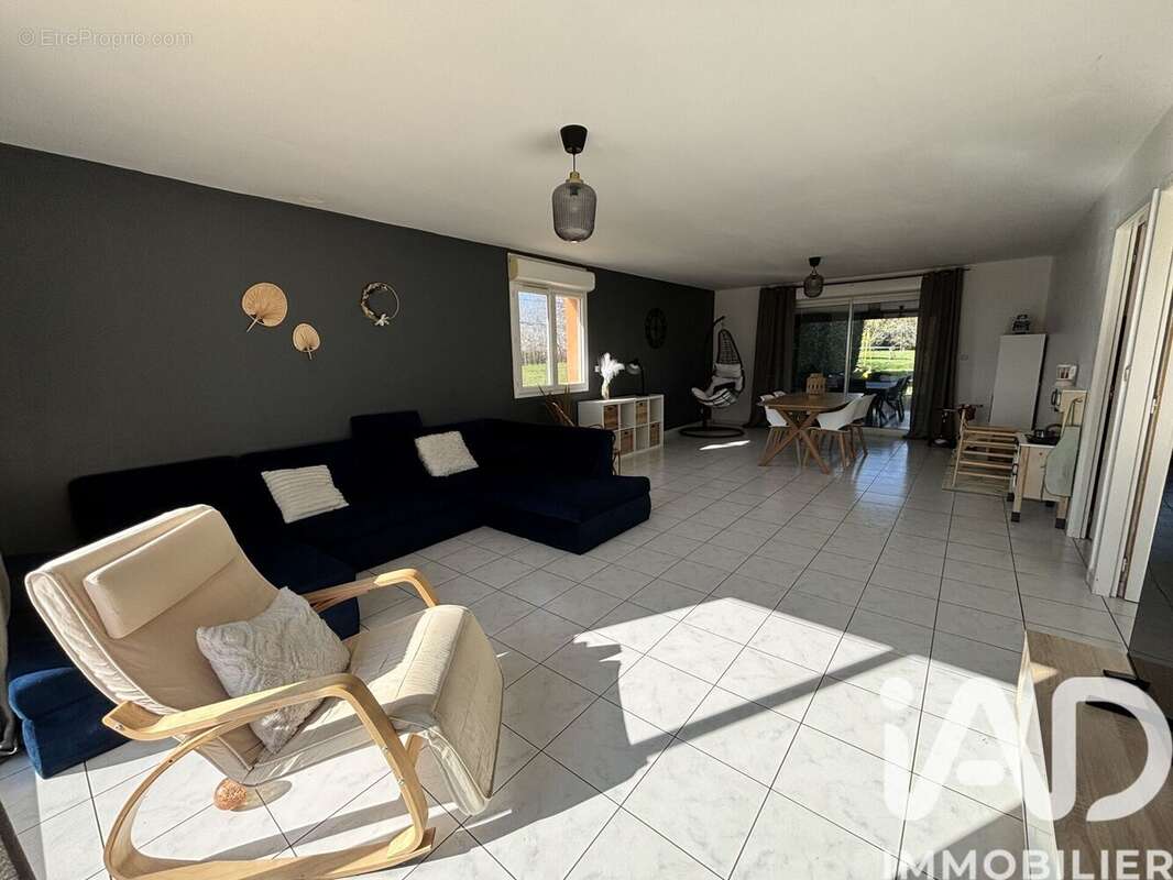 Maison 164 m² à Thiviers  - photo 6