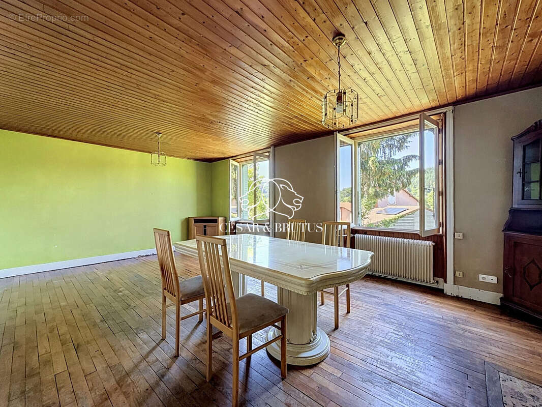 Maison 137 m² à Belmont-De-La-Loire  - photo 3