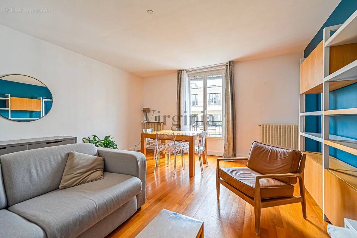 Appartement à CHARENTON-LE-PONT