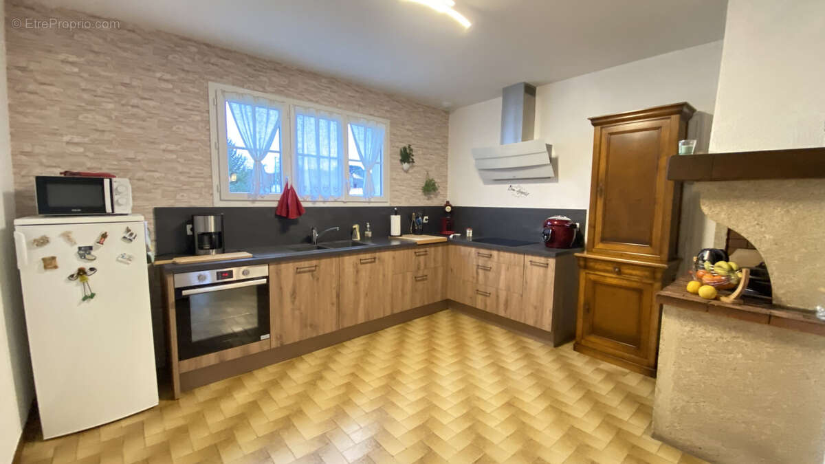 Maison à SAINT-FORT-SUR-GIRONDE