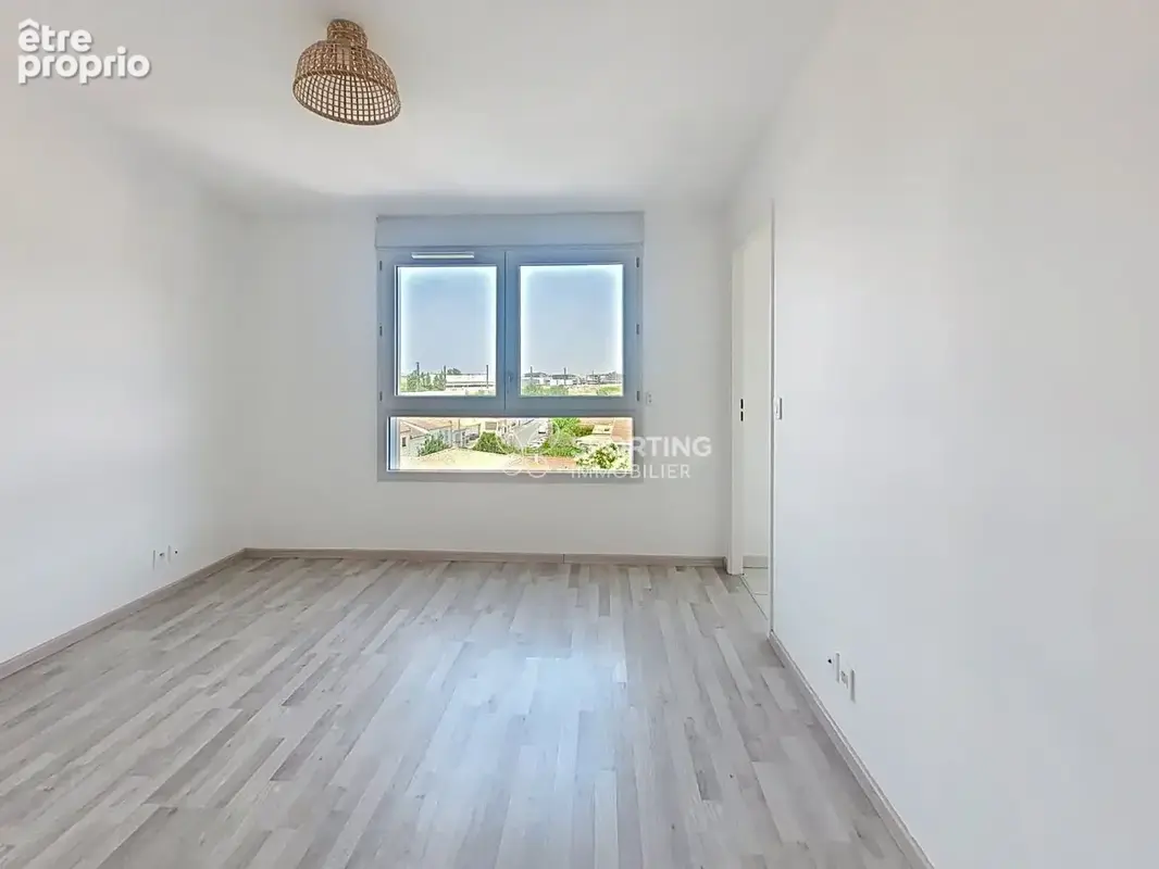 Comme une maison sur le toit : T4 avec terrasse 20 m² à Cenon bas + parking et cave - photo 8