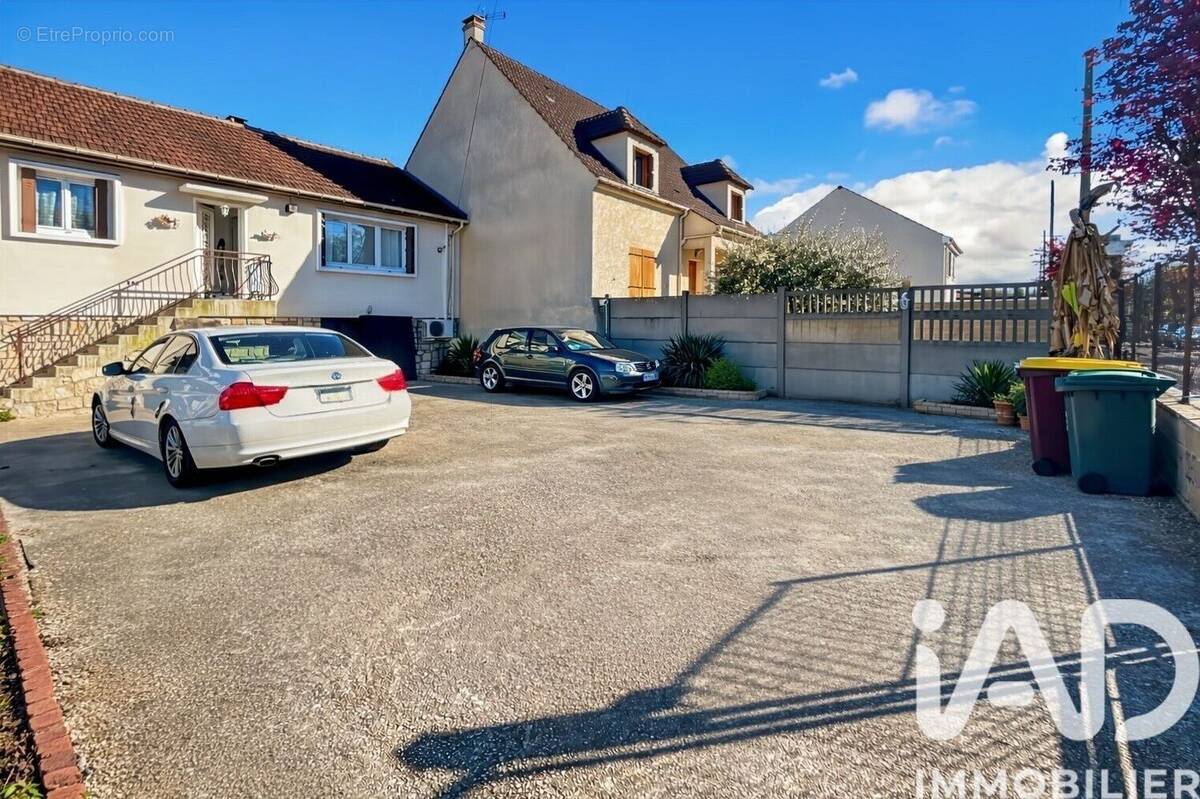 Photo 1 - Maison à MONTFERMEIL