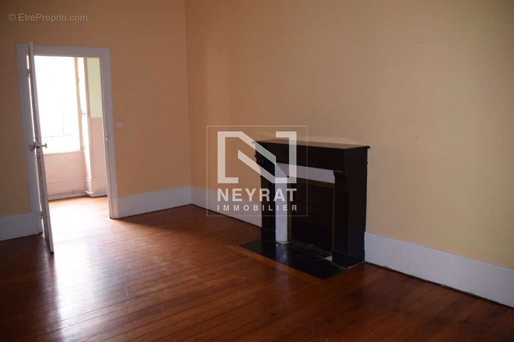 Appartement à ARNAY-LE-DUC