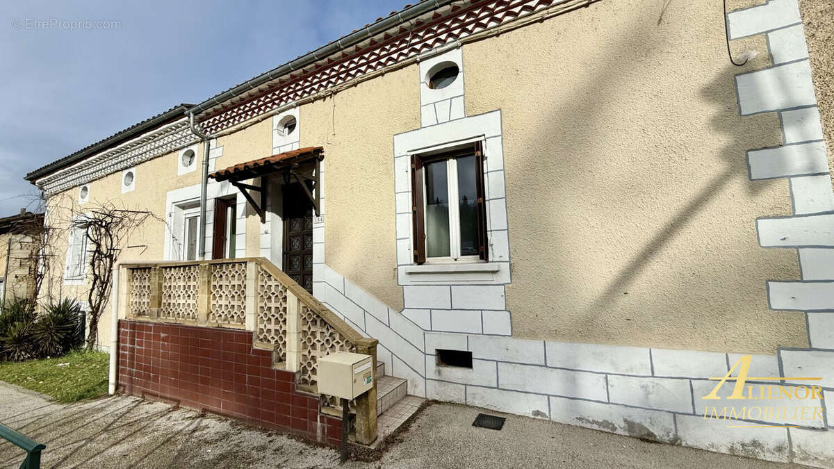 Maison à MARSAC-SUR-L'ISLE