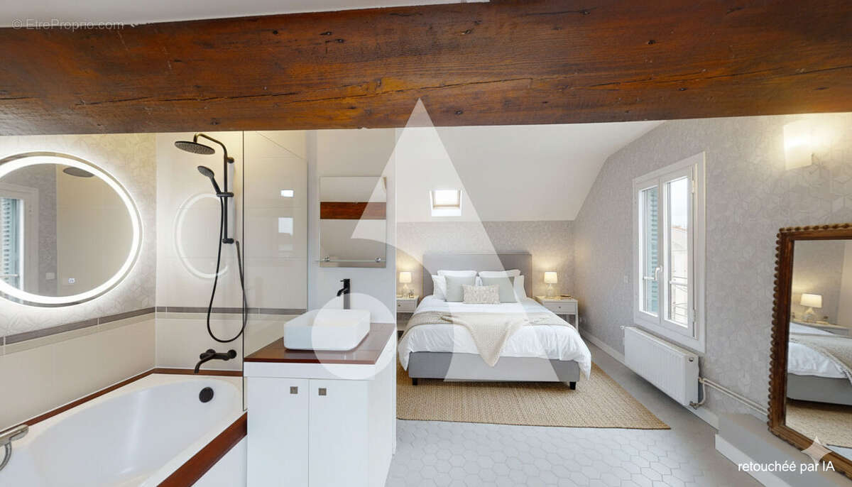 Appartement à LA GARENNE-COLOMBES