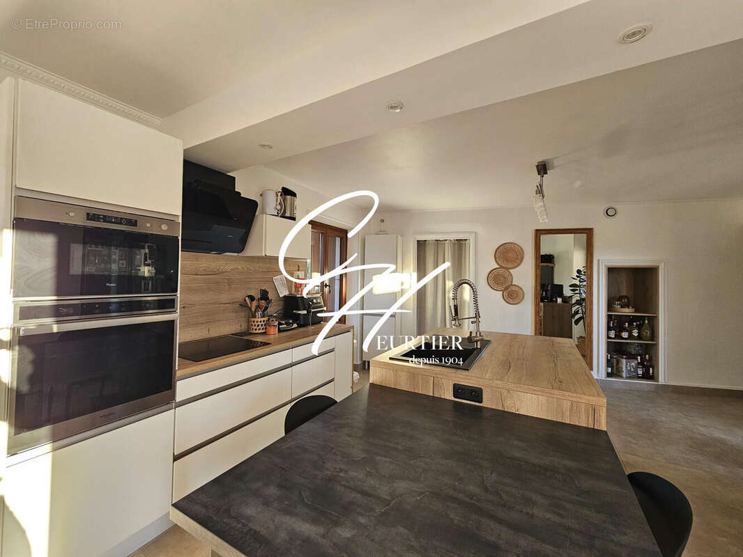 Appartement à COUBLEVIE