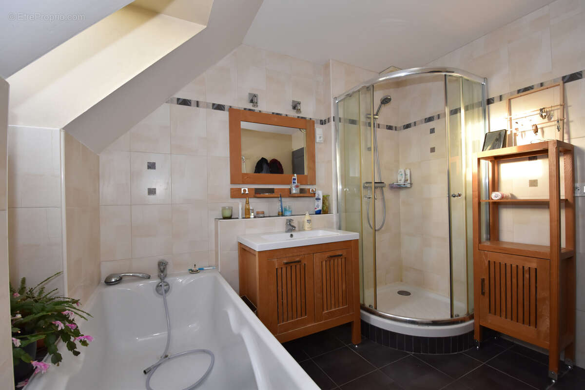 Maison à VILLERS-BOCAGE