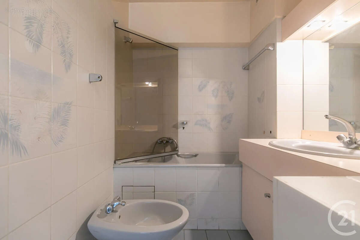 Appartement à SAINT-MAUR-DES-FOSSES
