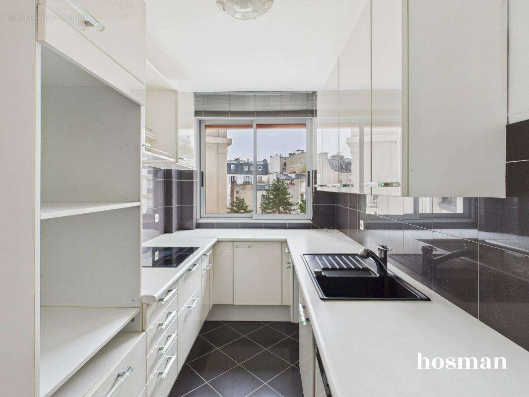 Appartement à PARIS-12E