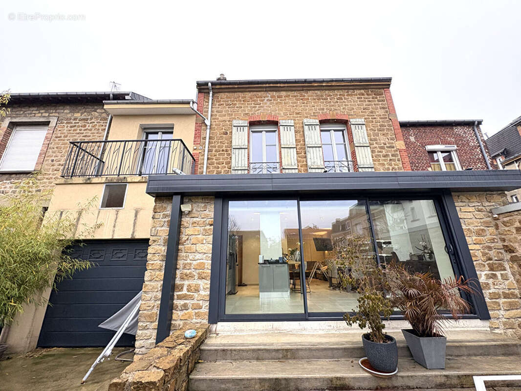 Maison à CHARLEVILLE-MEZIERES