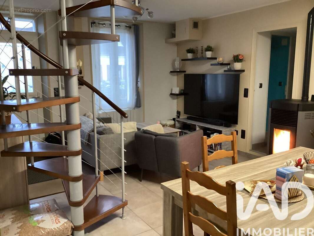 Photo 5 - Maison à CHENOISE