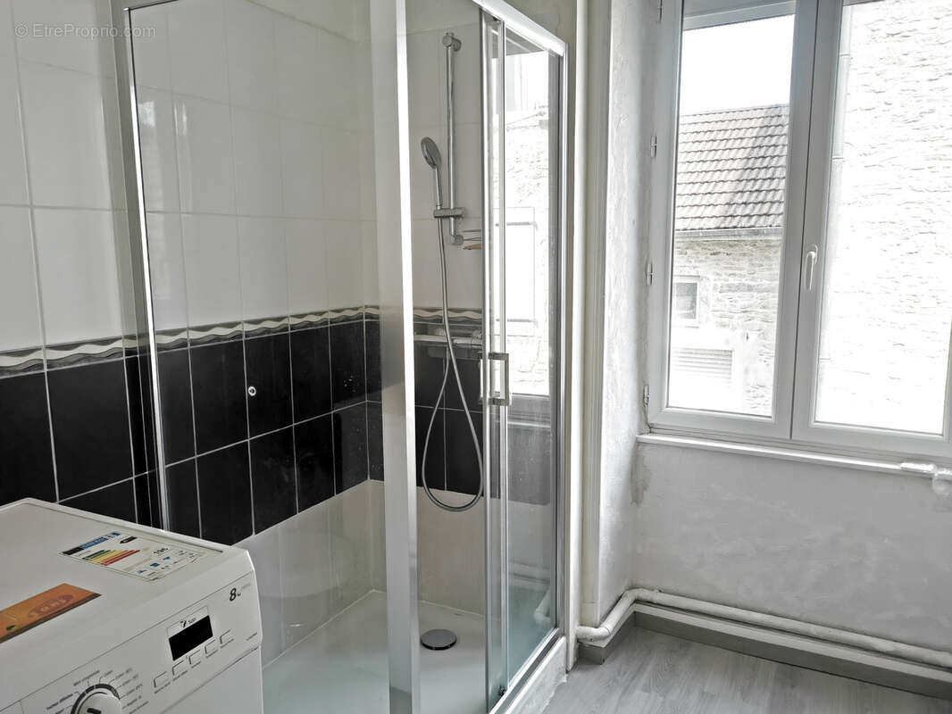 Maison de village en pierres sur MONTALIEU-VERCIEU - photo 7