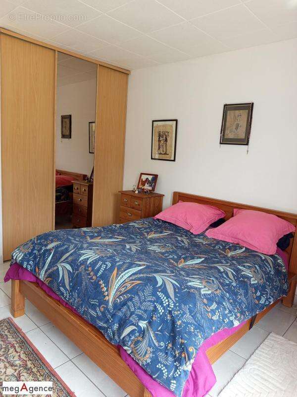 Maison  de Plain-Pied  semi indépendante, 5 pièces, garage - photo 7