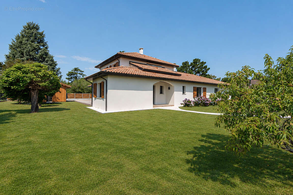 Maison à CARIGNAN-DE-BORDEAUX