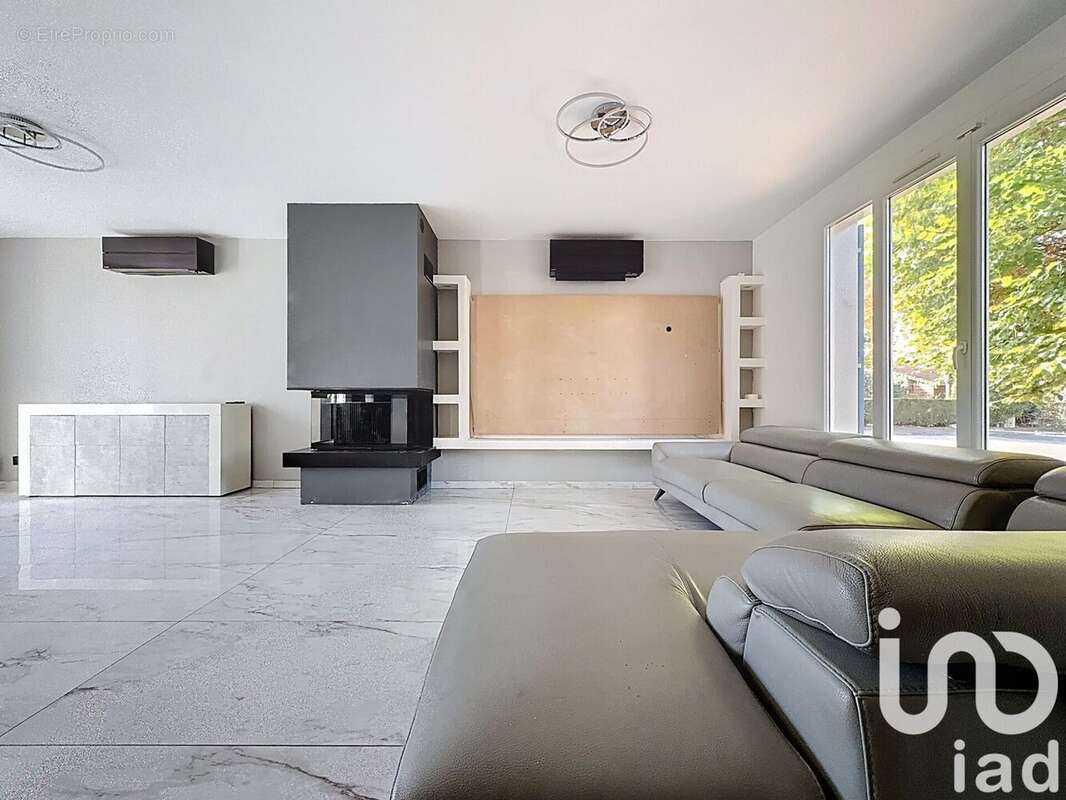 Photo 2 - Maison à BONDOUFLE