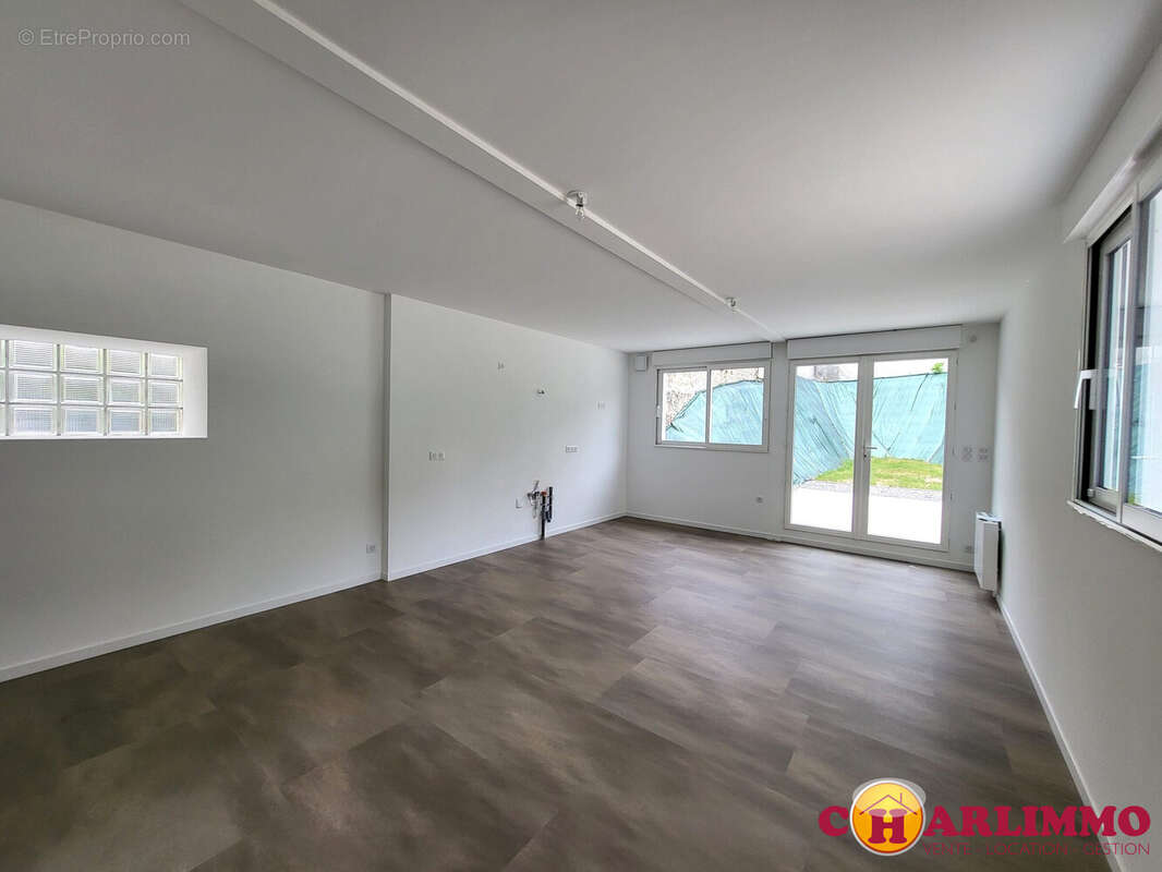 Appartement à SAINT-JUNIEN