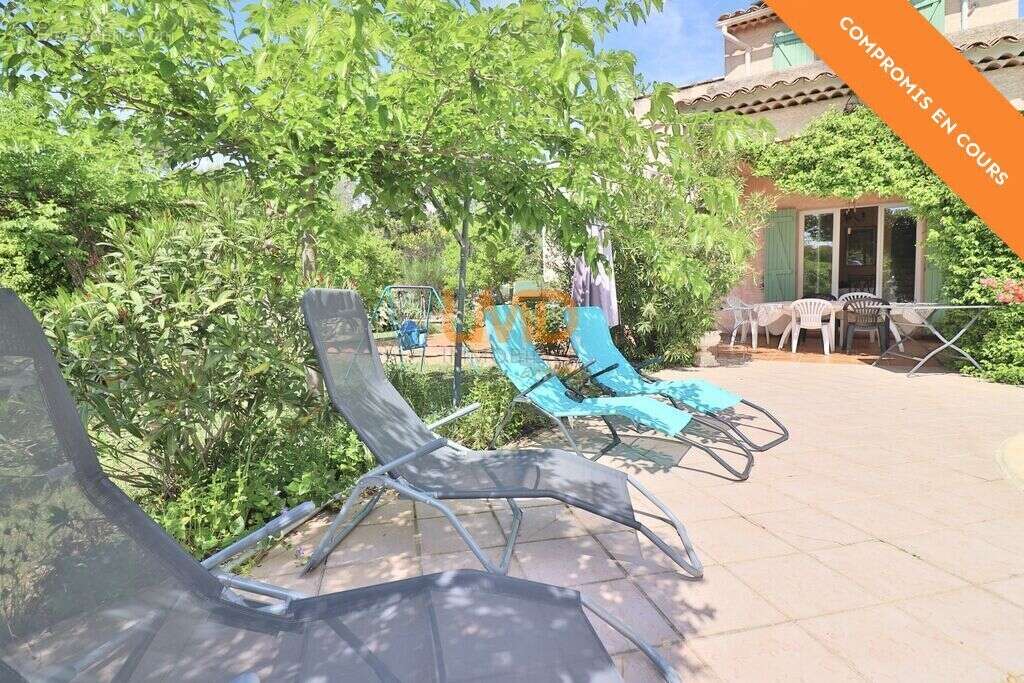 Saint Maximin la Sainte Baume: villa T7 de 155m2 sur terrain 290 - photo 4