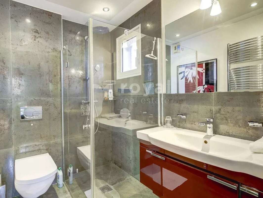 Appartement à MOUGINS