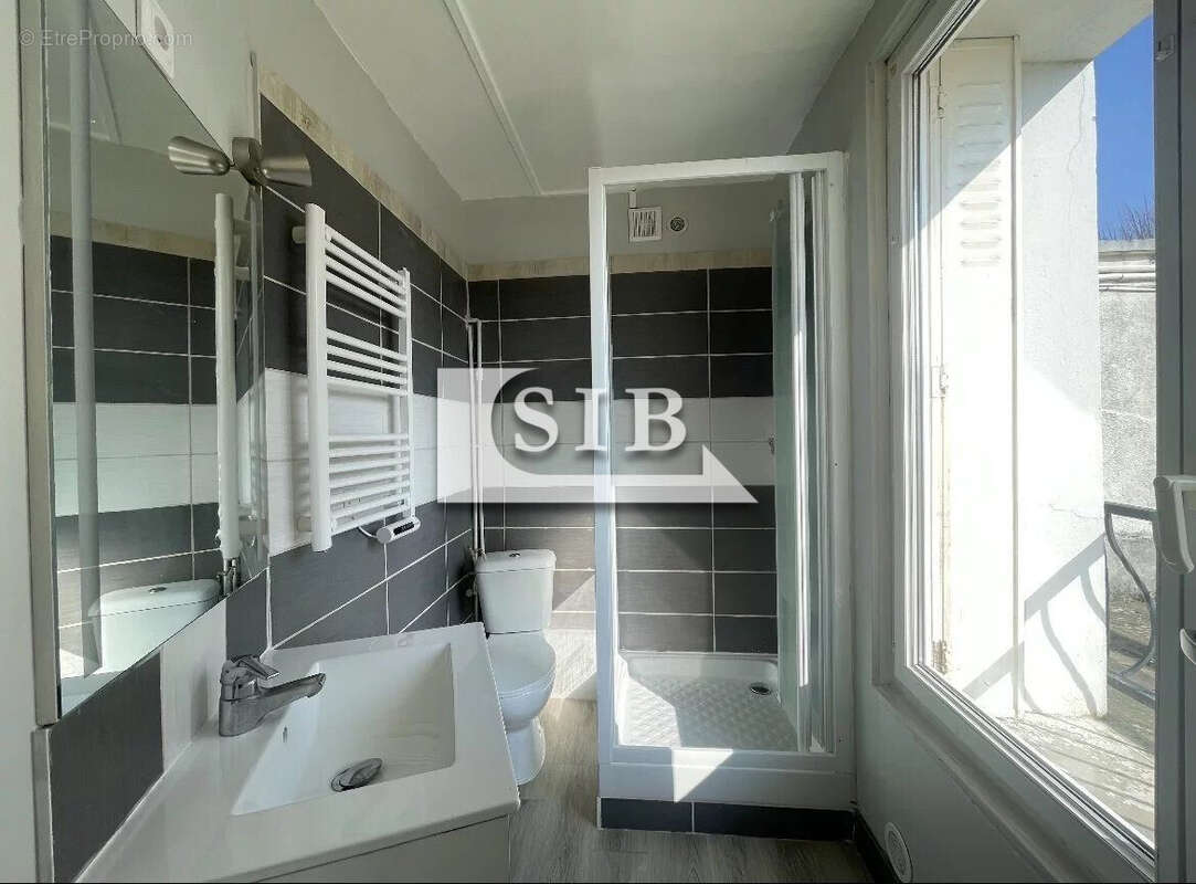 Appartement à VERT-LE-GRAND