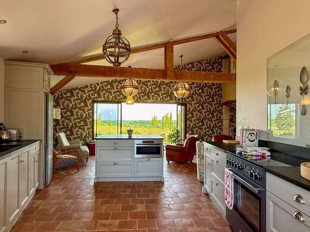 Idylle rurale, somptueuse maison en pierre sur 1,8 hectares de terrain - photo 9