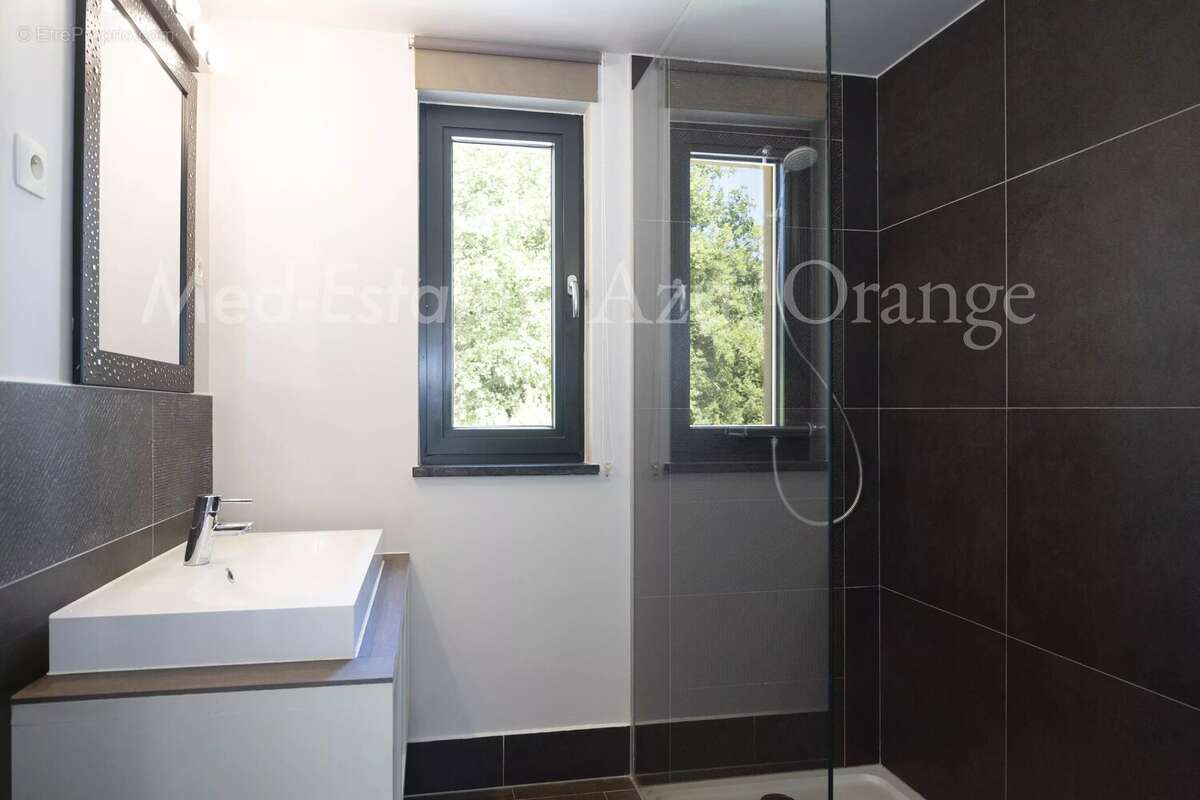 Appartement à GRIMAUD