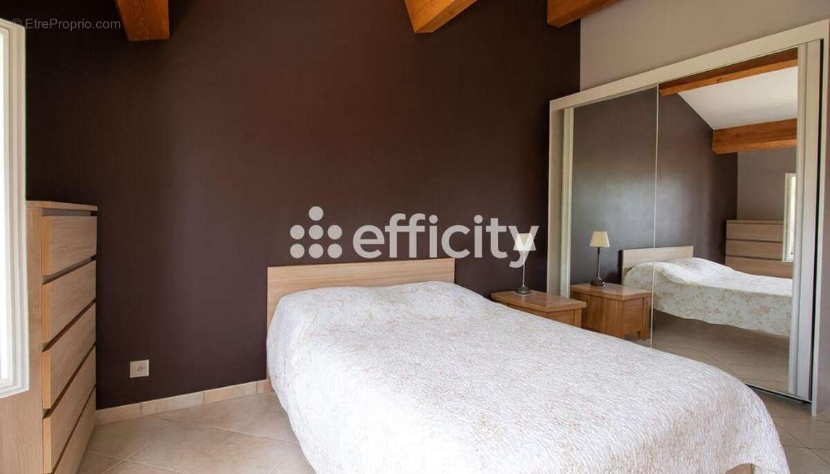 Appartement à ROUSSET