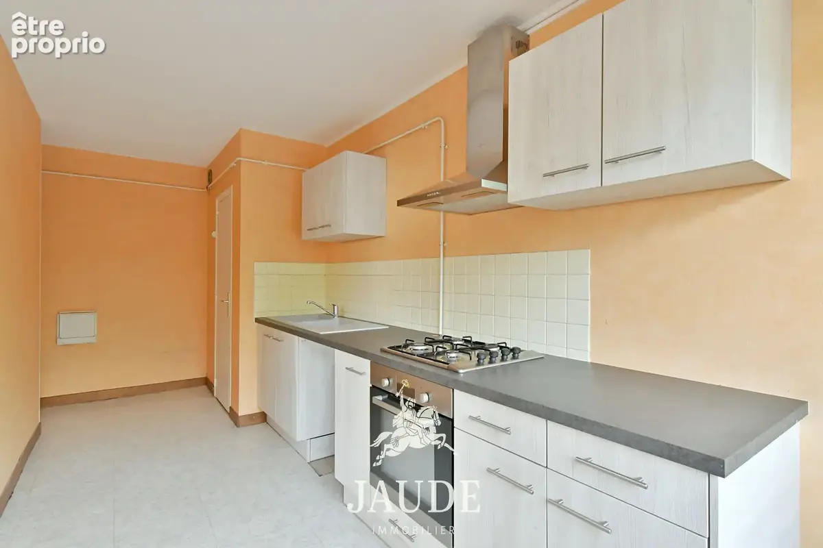 Appartement T3 de 66,33 m2 avec parking et cave, 7 rue Saint-Simon à Clermont-Ferrand - photo 4